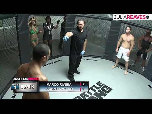 ❤️ Ultimate Fighter fucks gabadh tiro isla markiiba ka dib dagaal ee giraanta Porno Guri ❌