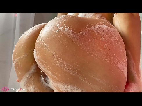 ❤️ Brunette siigaysa malax leh gariir ilaa kacsi daran qubeyska dhexdiisa Porno Guri ❌